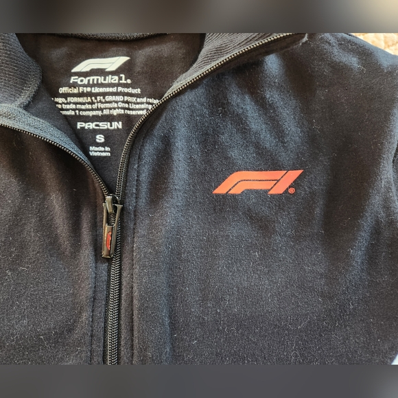 PACSUN FORMULA 1 WOMEN'S SMALL TRACK JACKET NWT!! 🔥🔥 - Picture 5 of 14